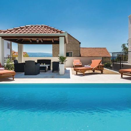 אומיס Vila Jadran מראה חיצוני תמונה